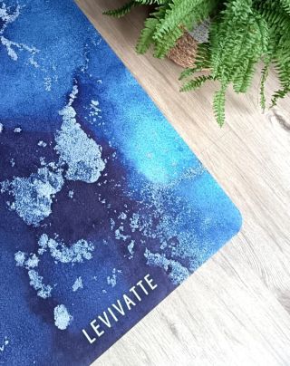 🌊 JARNÍ NOVINKA: PŘEDSTAVUJEME OCEANIC JÓGAMATKU! 🌊 Po představení Hortensia podložky přinášíme další kousek naší jarní...